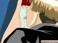 Парнишка повалил хентай девчонку на пол и засадил член в киску