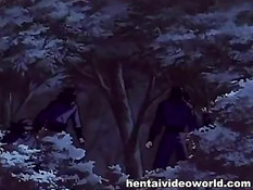 Хентай девка с большой грудью оттрахана на кровати в позе раком