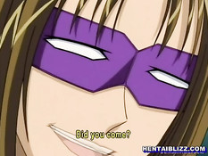 Парни в масках суют пальцы в киску и анус грудастой хентай девки