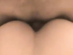 Он трахает раком женщину и крупным планом снимает происходящее