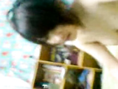 Молодая азиатская подруга отсасывает хуй и ебётся в разных позах