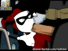 После отсоса Бэтмен отъебал и залил спермой злодейку Харли Квинн