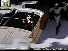 После отсоса Бэтмен отъебал и залил спермой злодейку Харли Квинн