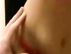 Парень снимает на телефон как грудастая подруга отсасывает член