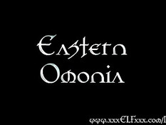 Эльфийская 3D девушка трахается с лысым парнем в дремучем лесу