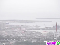 Сексуально озабоченные японские мужики связывают и ебут девок