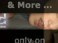 Обнажённые грудастые девчонки мастурбируют письки вибратором