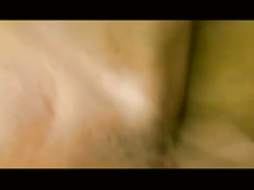 Девушка с пирсингом делает парню минет и садится на член сверху