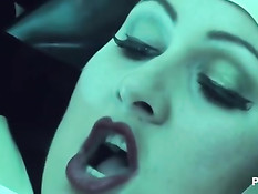 Грешная монахиня лижет киску сестре и отсасывает хуй священнику