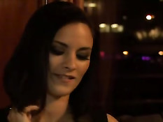 Грудастая француженка Claire Castel трахается в туалете ресторана