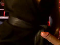 Грудастая француженка Claire Castel трахается в туалете ресторана