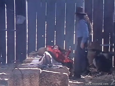 Грудастая красотка Lisa Ann прыгает на члене в порно фильме 90-х