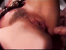 Ретро порно с сисястой брюнеточкой с волосатым лобком Erika Bella