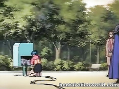 Рыцарь приковал аниме девушку цепями и заставил отсасывать член