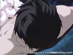 Счастливый парень в ночном лесу ебётся с сисястой хентай девкой