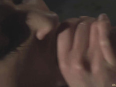 Привязанную юную секс рабыню Candy Love отшлёпали и отъебали