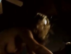 Молодая блондинка Julianna Guill затрахала парня в позе наездницы