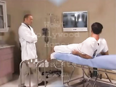 В медицинском кабинете гея поставили раком и отъебали в задницу