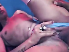 Похотливый лысый негр большим хуем отъебал мулатку Skin Diamond