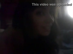 Парень трахает аргентинскую девушку и заливает спермой её попу