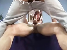 Гей оттрахал приятеля в очко длинным членом и кончил на задницу