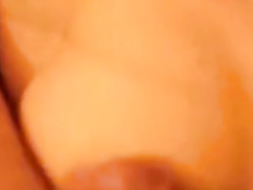 Любительница в стрингах трахается раком и отсасывает парню член