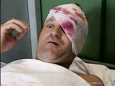 Возбуждённый санитар в лифте ебёт в анус медсестру Armelle Castan