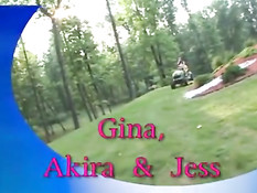 Молодые грудастые девки втроём занимаются лесби сексом на даче