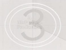 Сисястая шлюха в латексном комбинезоне сосёт хуй и ебётся раком