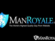 Зрелый гей облизывает молодого любовника в бассейне и ебёт в зад