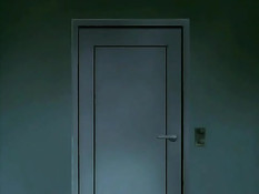 Зашёл в спальню к сисястой хентай женщине и оттрахал на кровати