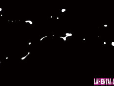 Возбуждённая хентай девка залезла в постель к парню и отсосала