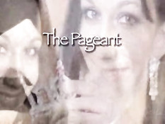 Брюнетка лесбиянка Sinn Sage лижет киску блондинке Marlie Moore