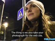 Заблудившаяся девчонка согласилась заняться сексом за деньги