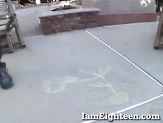 Худая девушка Amia Miley отсасывает и трахается в позе наездницы