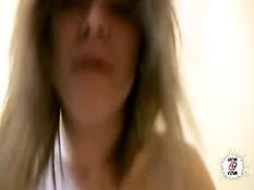 Испанская девчонка с тату на груди оттрахана в рот и сочную киску