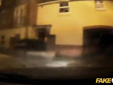 Полицейский снял на улице чёрную шлюху и оттрахал в позе раком