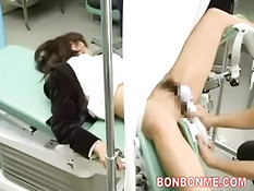 Японскую женщину в медицинской клинике оттрахали вибратором