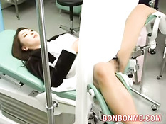 Японскую женщину в медицинской клинике оттрахали вибратором