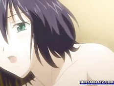 Возбуждённая хентай девчонка ночью мастурбирует киску руками