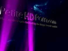 Молодая блондинка сосёт член и ебётся с парнем в позе наездницы