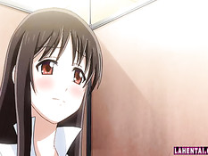 Грудастая хентай подружка отсасывает и дрочит сиськами в туалете