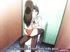 Грудастая хентай подружка отсасывает и дрочит сиськами в туалете