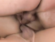 Этих горячих ненасытных девушек смогут удовлетворить два парня