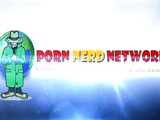 Горячая светловолосая жена трахается в присутствии мужа свингера