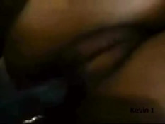 Мужик надел презерватив и жёстко оттрахал девушку в позе раком