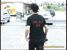 Мужик привёл в рощу и отодрал зрелую блондинку в чёрных чулках