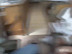 Парни подвезли и отъебали в фургоне развратную молодую шалаву