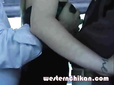 Похотливые мужики в автобусе ласкают сиськи молодой блондинке