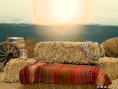 Грудастая деревенская блондинка Dayna Vendetta ебётся с парнем